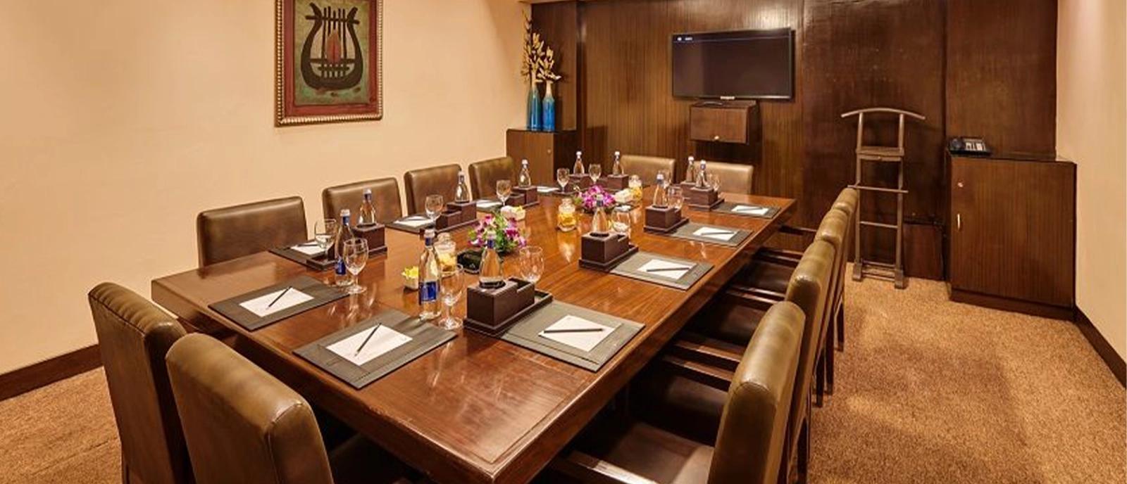 The Future of MICE Hotels: Hybrid Meeting Facilities in Delhi’s 5-Star Hotels for Corporate Events